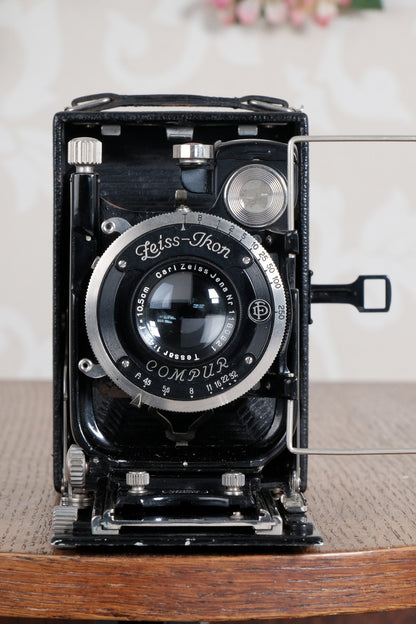 Superb! 1930 6x9 Donata 227/3 plate camera with Carl Zeiss Tessar lens & 120 roll film back. Freshly serviced CLA’d