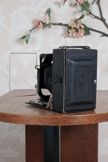 Superb! 1930 6x9 Donata 227/3 plate camera with Carl Zeiss Tessar lens & 120 roll film back. Freshly serviced CLA’d