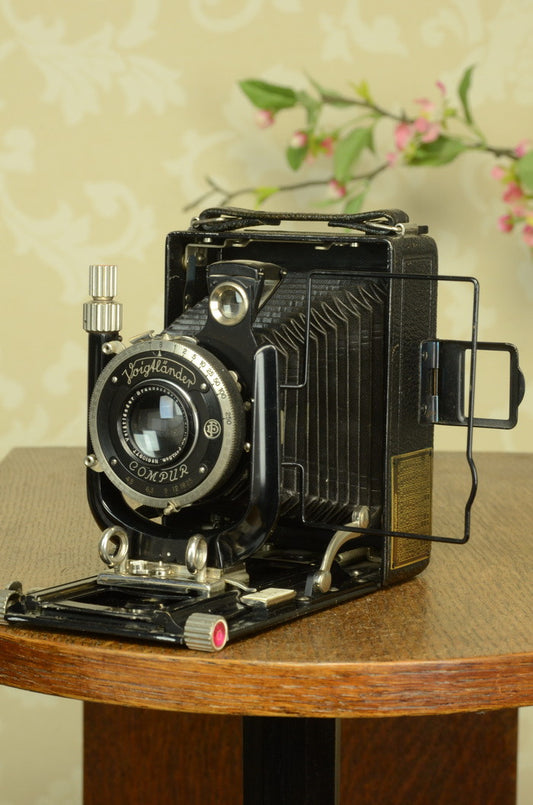 SUPERB! 1931 Voigtlander BERGHEIL Camera with HELIAR LENS! Freshly serviced CLA’d - Voigtlander- Petrakla Classic Cameras