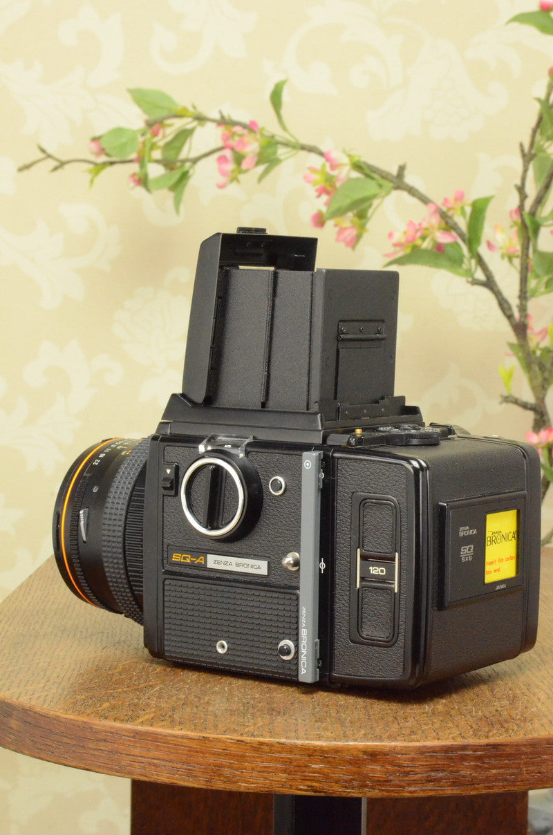 MINT! 6x6 Zenza Bronica SQ-A, complete with 80mm lens & 120 film back. - Bronica- Petrakla Classic Cameras