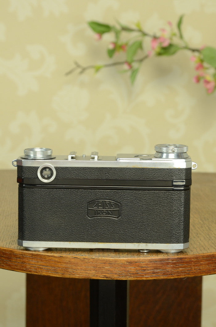 EXCELLENT! 1936 Zeiss Ikon Contax II, CLA’d, with Original leather case. Freshly Serviced! - Zeiss-Ikon- Petrakla Classic Cameras