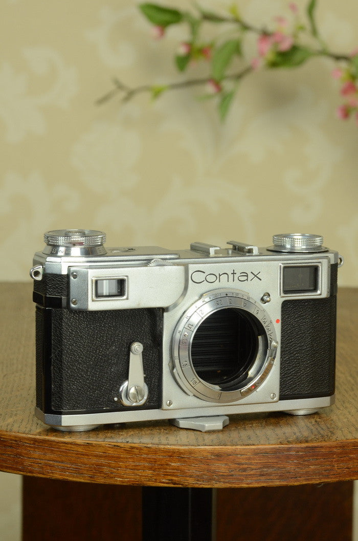 EXCELLENT! 1936 Zeiss Ikon Contax II, CLA’d, with Original leather case. Freshly Serviced! - Zeiss-Ikon- Petrakla Classic Cameras