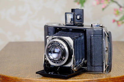 Superb! 1935 Art-deco 6x4.5 Duo camera, with Zeiss Tessar lens, CLA'd, Freshly Serviced! - Nagel- Petrakla Classic Cameras