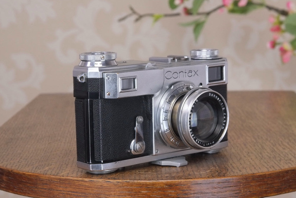 SUPERB! 1941 Zeiss Ikon Contax II,with a Carl Zeiss 2.0/50mm lens, Freshly Serviced, Ready for immediate use! - Zeiss-Ikon- Petrakla Classic Cameras