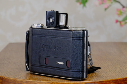 Superb! 1935 Art-deco 6x4.5 Duo camera, with Zeiss Tessar lens, CLA'd, Freshly Serviced! - Nagel- Petrakla Classic Cameras