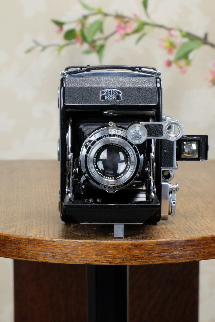 Superb! 1938 6x4.5 ZEISS-IKON SUPER IKONTA A, Tessar lens, CLA’d - Zeiss-Ikon- Petrakla Classic Cameras