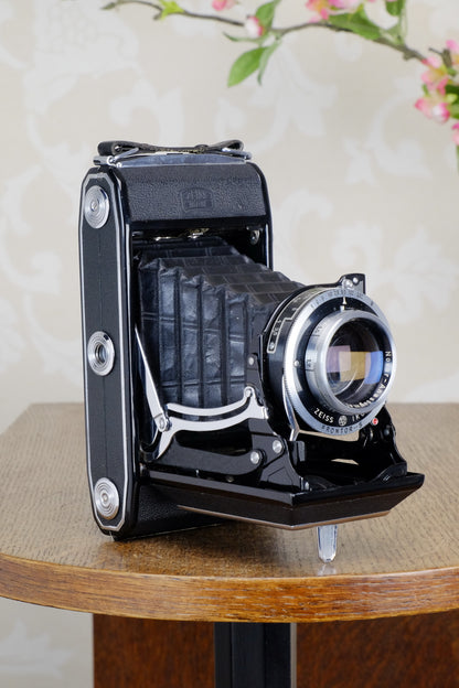 Near Mint! 1950 Zeiss-Ikon Ikonta C 6x9, CLA'd, Freshly Serviced! - Zeiss-Ikon- Petrakla Classic Cameras