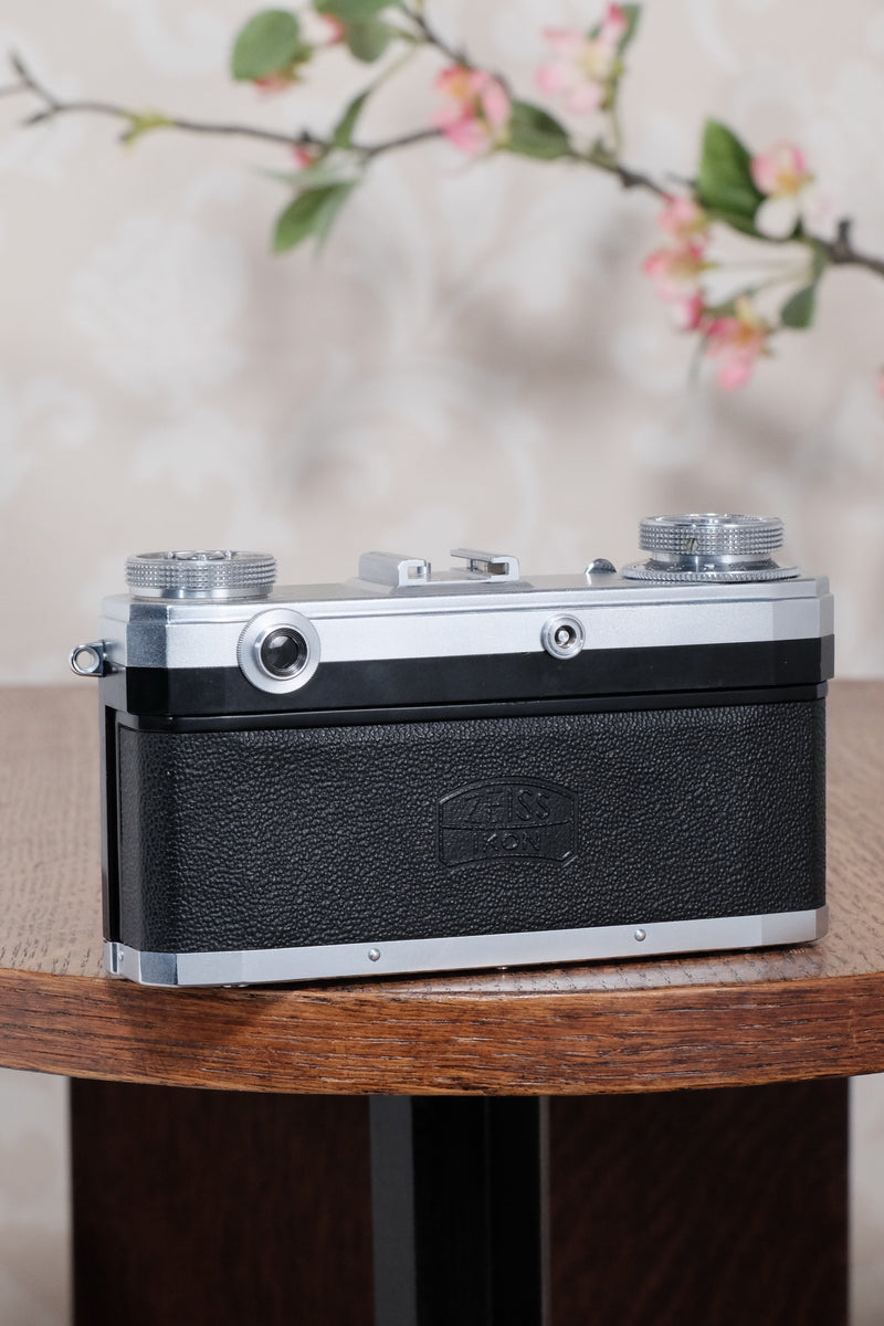 Circa 1952 Zeiss Ikon Contax IIa, Freshly serviced, CLA’d - Zeiss-Ikon- Petrakla Classic Cameras