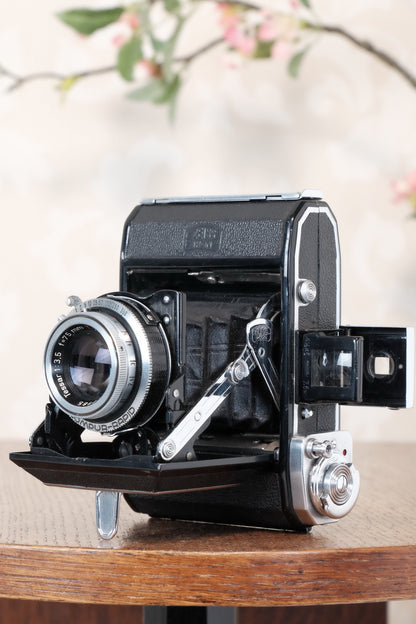 Near Mint! 1951 Zeiss Ikon Ikonta with coated Tessar lens, Freshly Serviced, CLA'd!