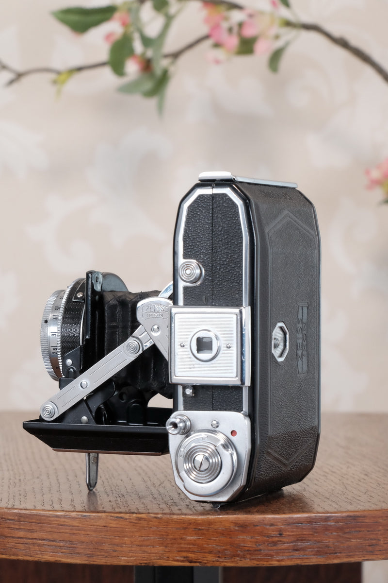 Near Mint! 1951 Zeiss Ikon Ikonta with coated Tessar lens, Freshly Serviced, CLA'd!