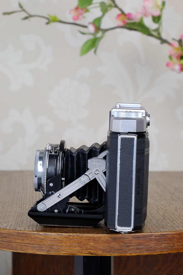 Near Mint! 1954 6x6 Zeiss Ikon Super Ikonta III, 531/16 with Tessar lens,  CLA'd, Freshly Serviced! - Zeiss-Ikon- Petrakla Classic Cameras