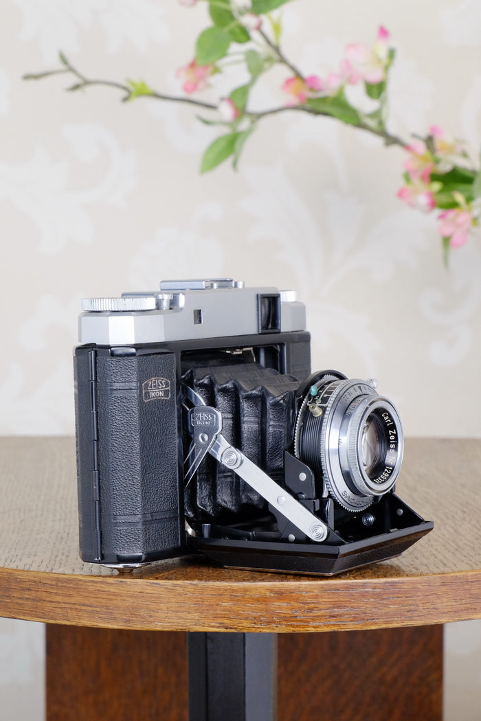 Near Mint! 1954 6x6 Zeiss Ikon Super Ikonta III, 531/16 with Tessar lens,  CLA'd, Freshly Serviced! - Zeiss-Ikon- Petrakla Classic Cameras