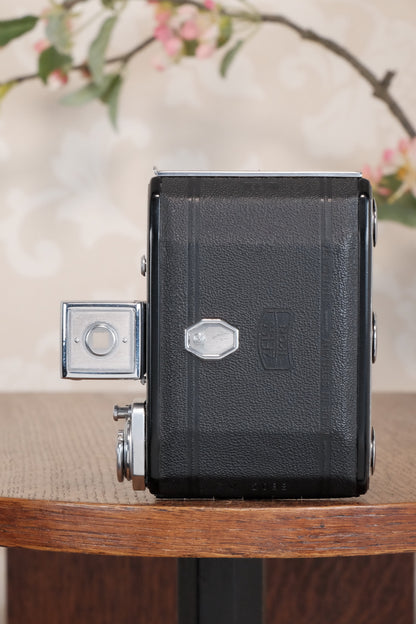 Near Mint! 1952 Zeiss Ikon Ikonta,, CLA'd, Freshly Serviced!