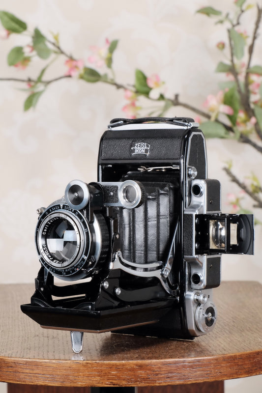 Near Mint! 1939 Zeiss Ikon Super Ikonta 6x9, 3.5/105mm Tessar lens, Compur Rapid shutter, CLA'd, FRESHLY SERVICED! - Zeiss-Ikon- Petrakla Classic Cameras