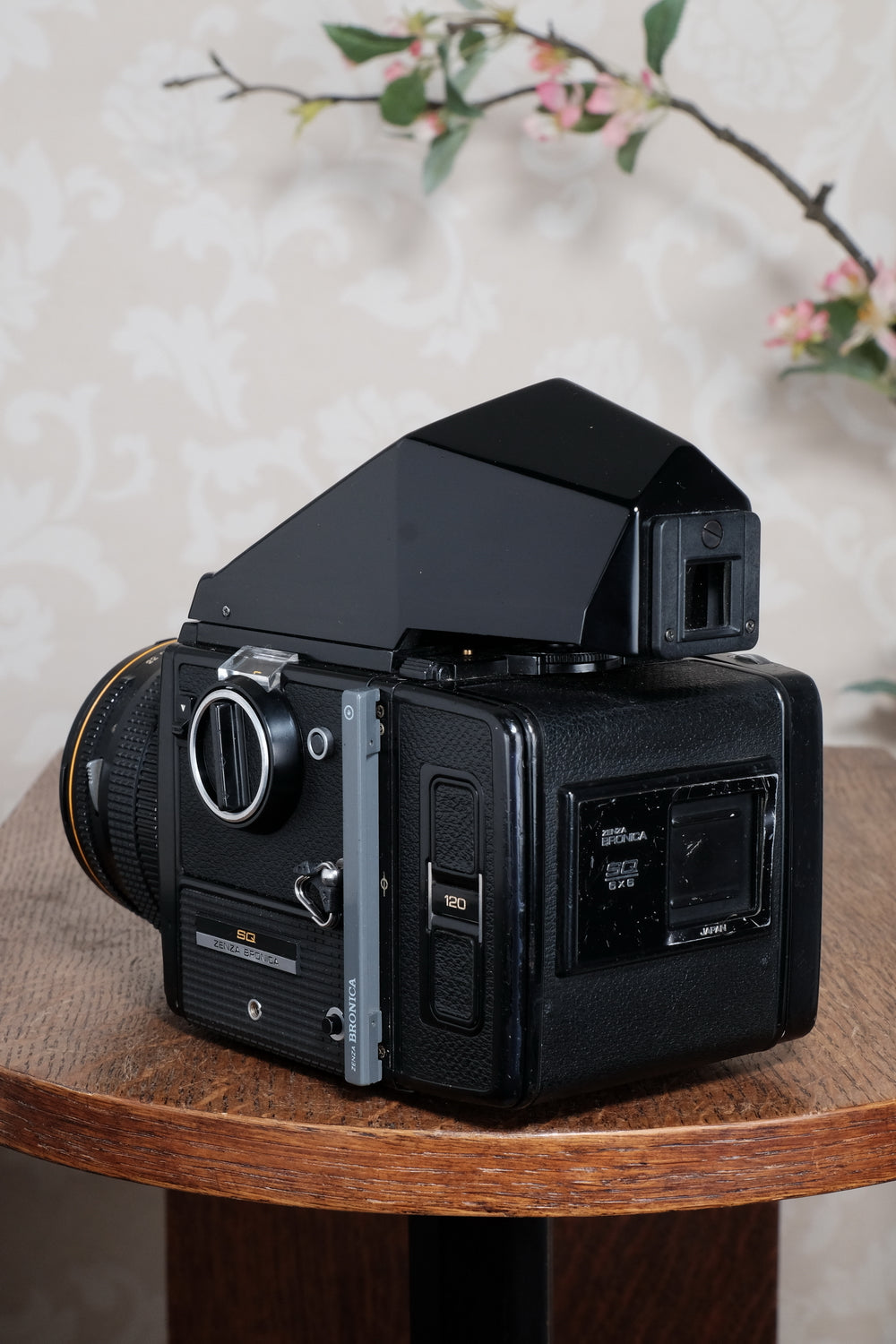 6x6 Zenza Bronica SQ complete with 80mm lens & 120 film back.