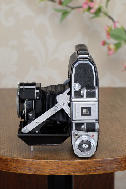 Superb! 1948 Zeiss Ikon Super Ikonta, CLA’d, FRESHLY SERVICED! - Zeiss-Ikon- Petrakla Classic Cameras