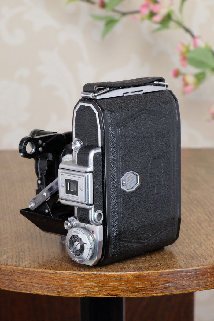 Superb! 1948 Zeiss Ikon Super Ikonta, CLA’d, FRESHLY SERVICED! - Zeiss-Ikon- Petrakla Classic Cameras