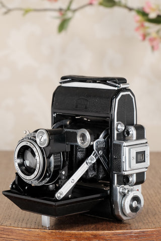 Excellent 1948 Zeiss Ikon Super Ikonta A, 6x4.5, CLA’d, Freshly Serviced! - Zeiss-Ikon- Petrakla Classic Cameras