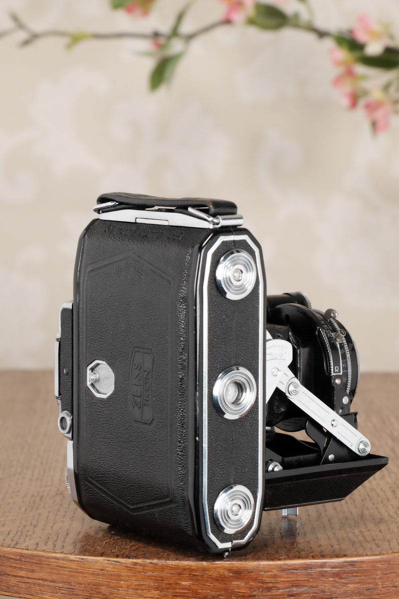 Excellent 1948 Zeiss Ikon Super Ikonta A, 6x4.5, CLA’d, Freshly Serviced! - Zeiss-Ikon- Petrakla Classic Cameras