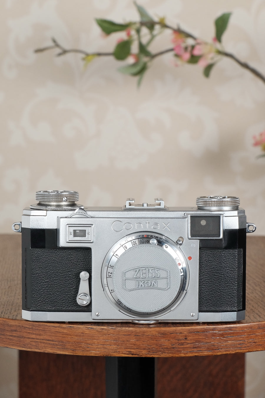 Superb! 1958 Zeiss Ikon Contax IIa with Original Leather Case. CLA'd, Freshly Serviced!