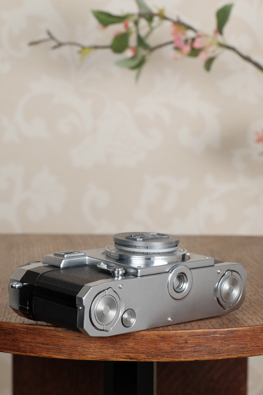 Superb! 1958 Zeiss Ikon Contax IIa with Original Leather Case. CLA'd, Freshly Serviced!