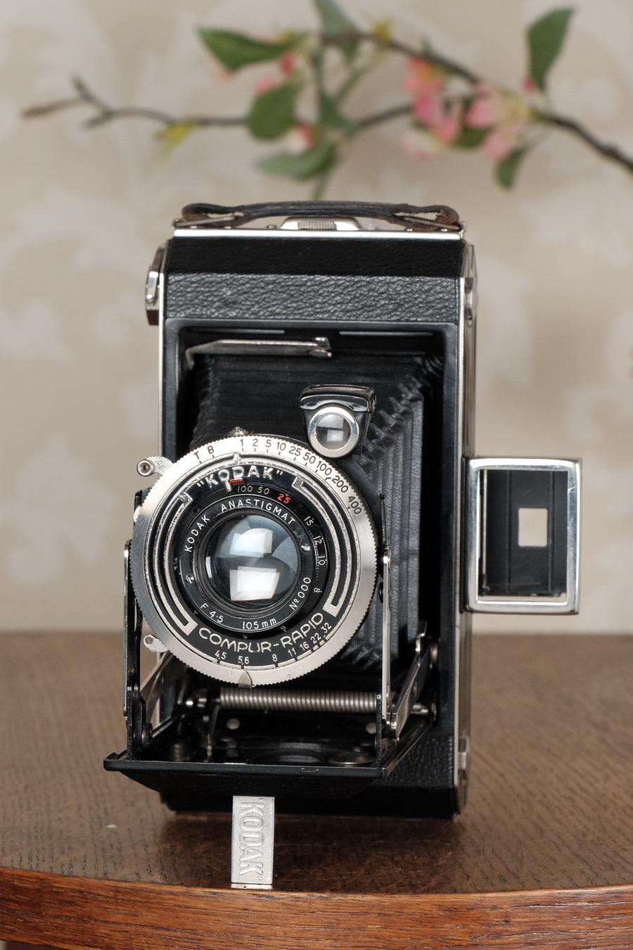 Superb! 1933 Art Deco Kodak 6x9 camera, Freshly Serviced, CLA’d