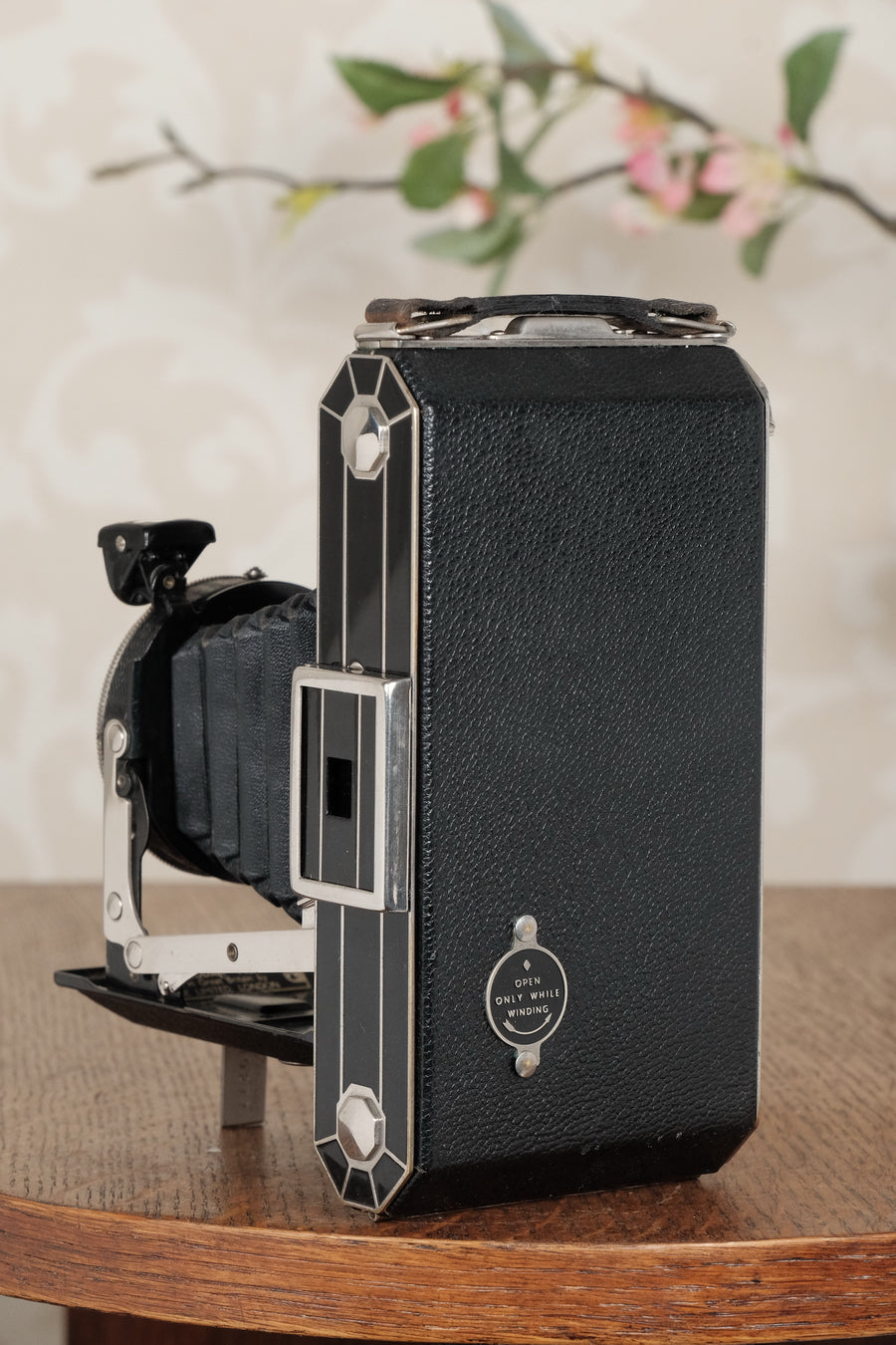 Superb! 1933 Art Deco Kodak 6x9 camera, Freshly Serviced, CLA’d