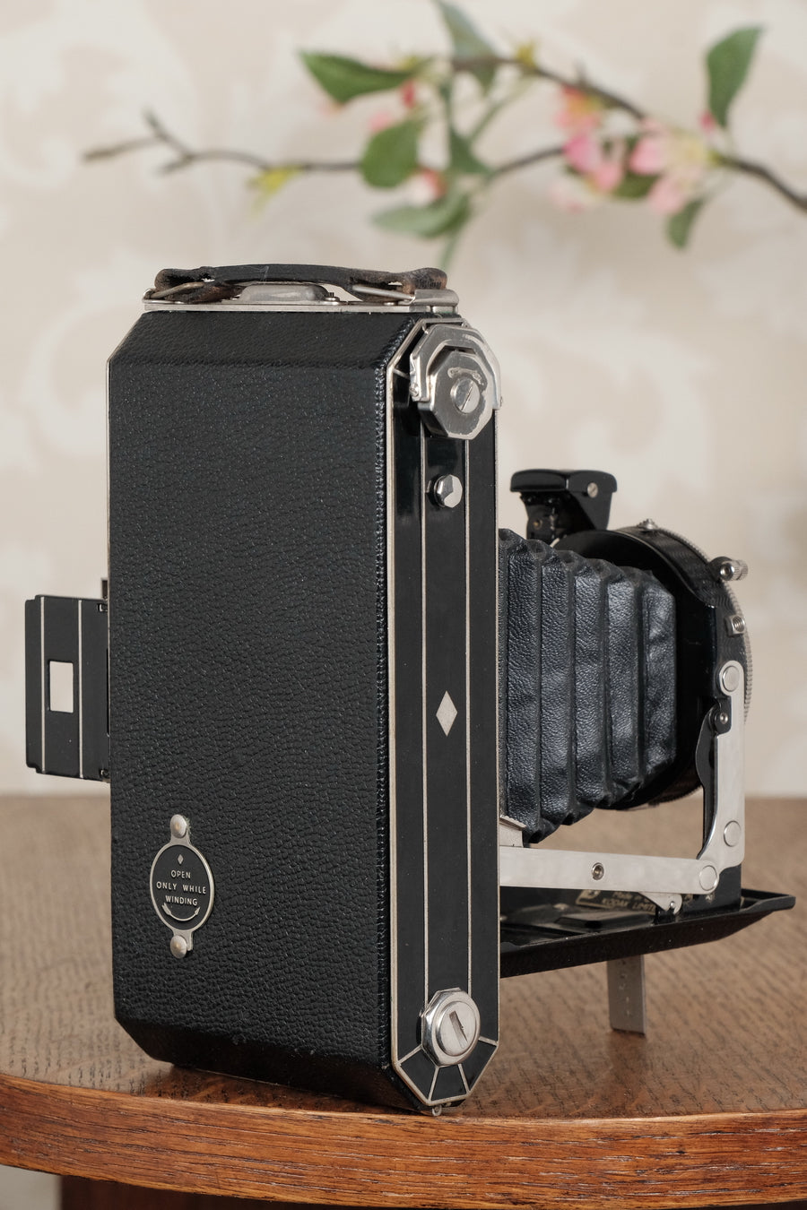 Superb! 1933 Art Deco Kodak 6x9 camera, Freshly Serviced, CLA’d