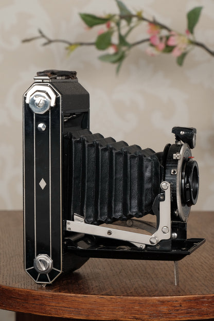 Superb! 1933 Art Deco Kodak 6x9 camera, Freshly Serviced, CLA’d