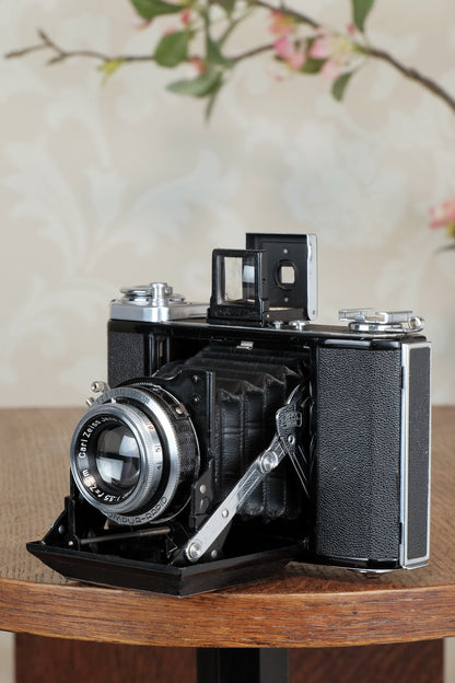 Superb! 1938 Zeiss Ikon 6x6 Ikonta with case, CLA'd, Freshly Serviced!