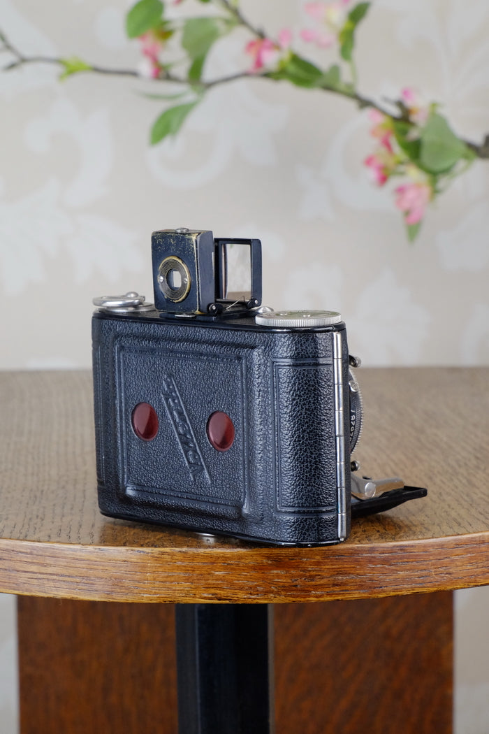 1932 Nagel Vollenda with Tessar lens, Freshly Serviced, CLA’d - Nagel- Petrakla Classic Cameras