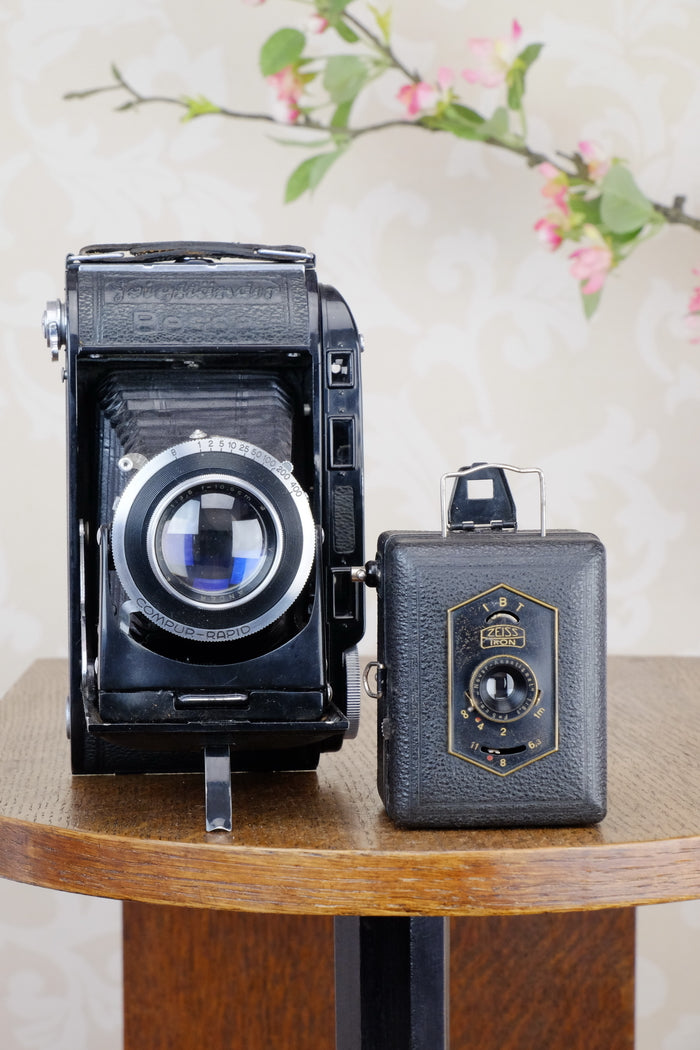 Zeiss Ikon Baby Box Tengor with leather case, CLA'd, Freshly Serviced! - Voigtlander- Petrakla Classic Cameras