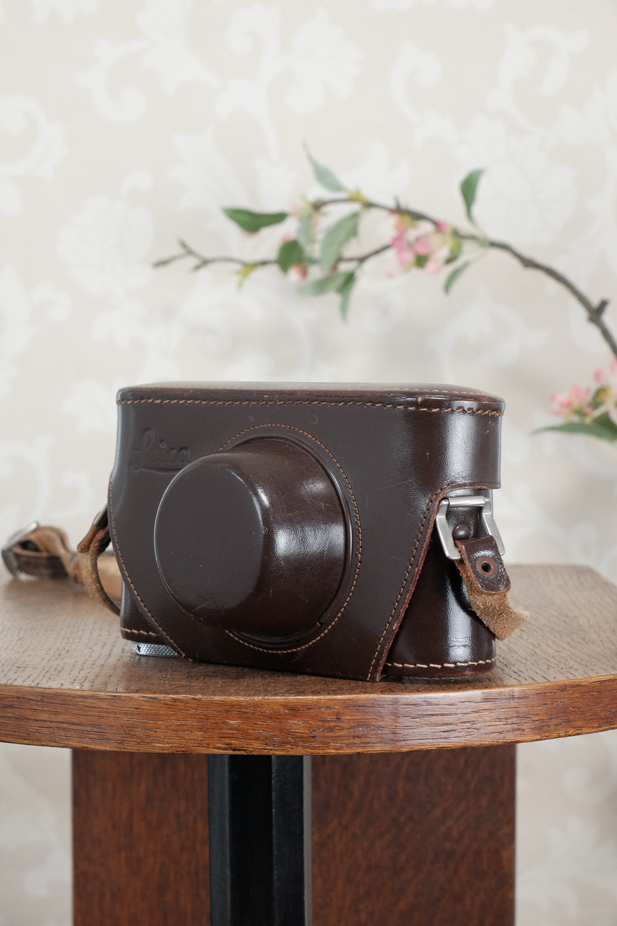 Original Leitz Leica IIIg leather camera case, will also fit the IIIf & IIIc