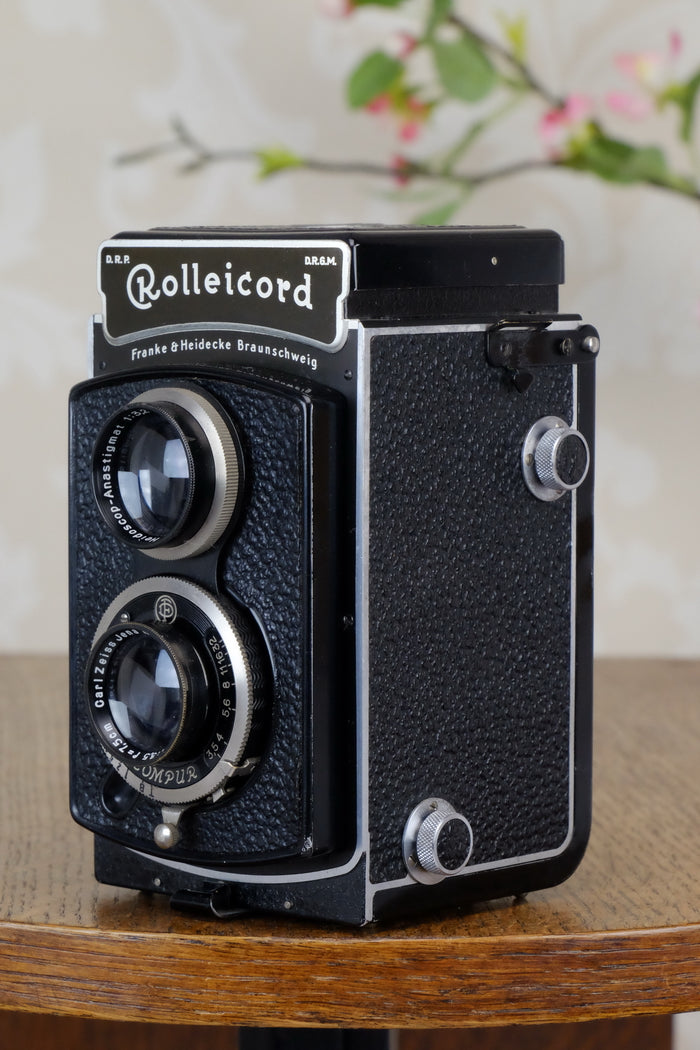 SUPERB! 1937 Rolleicord. CLA’d Freshly Serviced! - Frank & Heidecke- Petrakla Classic Cameras