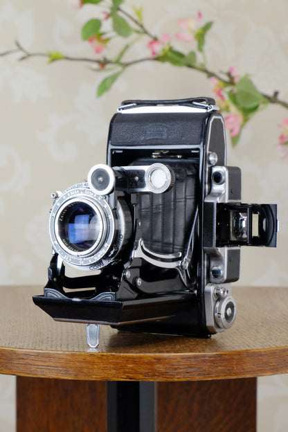 1950 Zeiss-Ikon Super 6x9 Ikonta 531/2 , Coated Zeiss Tessar lens, includes 6x4.5 reduction mask, CLA’d, Freshly Serviced! - Zeiss-Ikon- Petrakla Classic Cameras