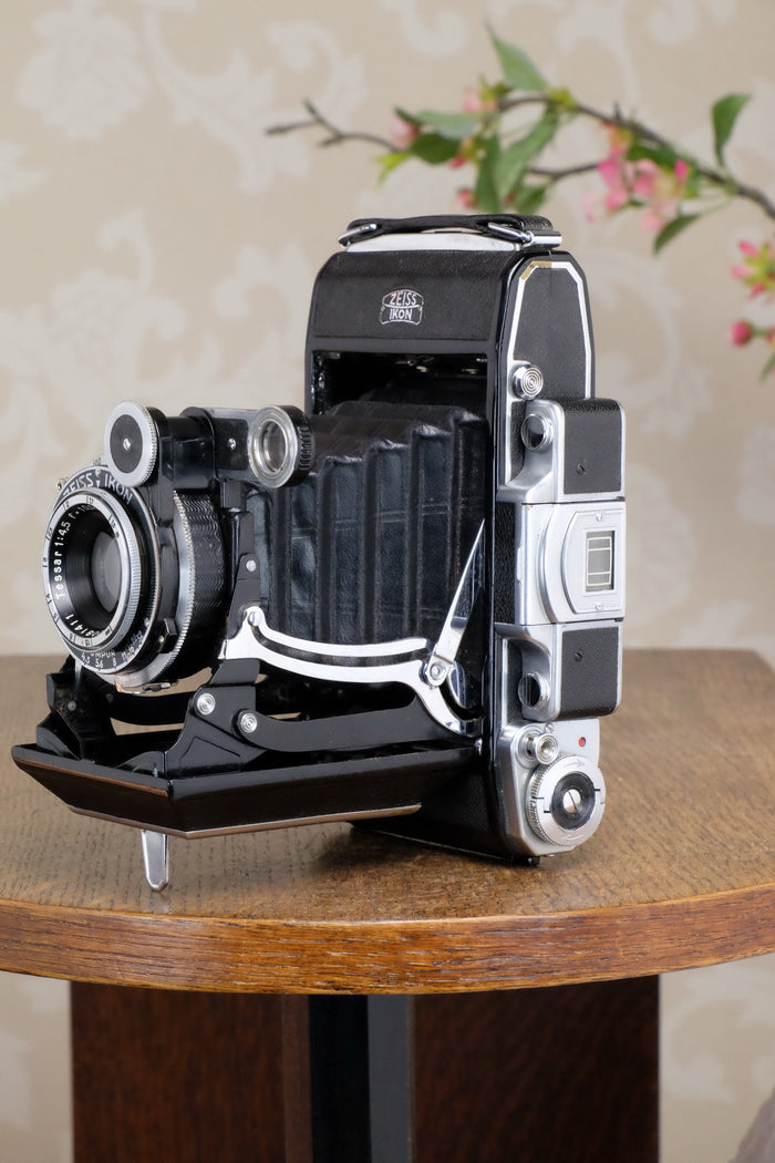 Excellent! 1937 6x9 Super Ikonta with Tessar Lens, CLA'd, Freshly Serviced! - Zeiss-Ikon- Petrakla Classic Cameras