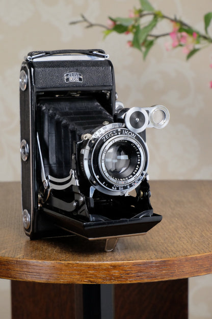 Excellent! 1937 6x9 Super Ikonta with Tessar Lens, CLA'd, Freshly Serviced! - Zeiss-Ikon- Petrakla Classic Cameras