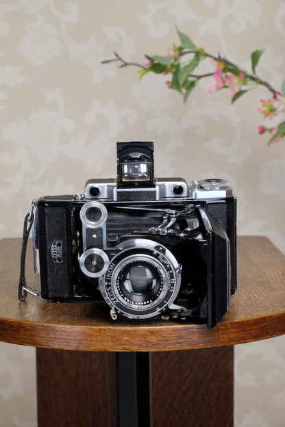 1937 6x9 Super Ikonta with Tessar Lens, CLA'd, Freshly Serviced! - Zeiss-Ikon- Petrakla Classic Cameras