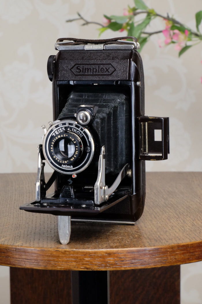 SUPERB! circa 1935 Zeiss-Ikon Simplex, Brown 6x9 Bakelite Art Deco Camera, CLA‘d - Zeiss-Ikon- Petrakla Classic Cameras