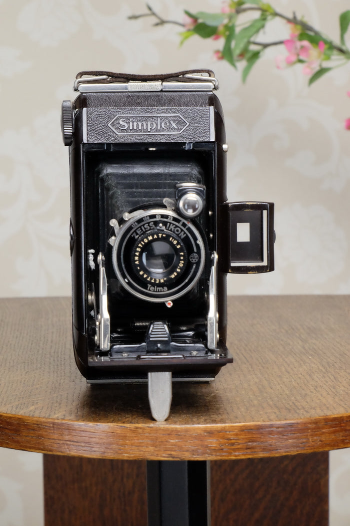 SUPERB! circa 1935 Zeiss-Ikon Simplex, Brown 6x9 Bakelite Art Deco Camera, CLA‘d - Zeiss-Ikon- Petrakla Classic Cameras