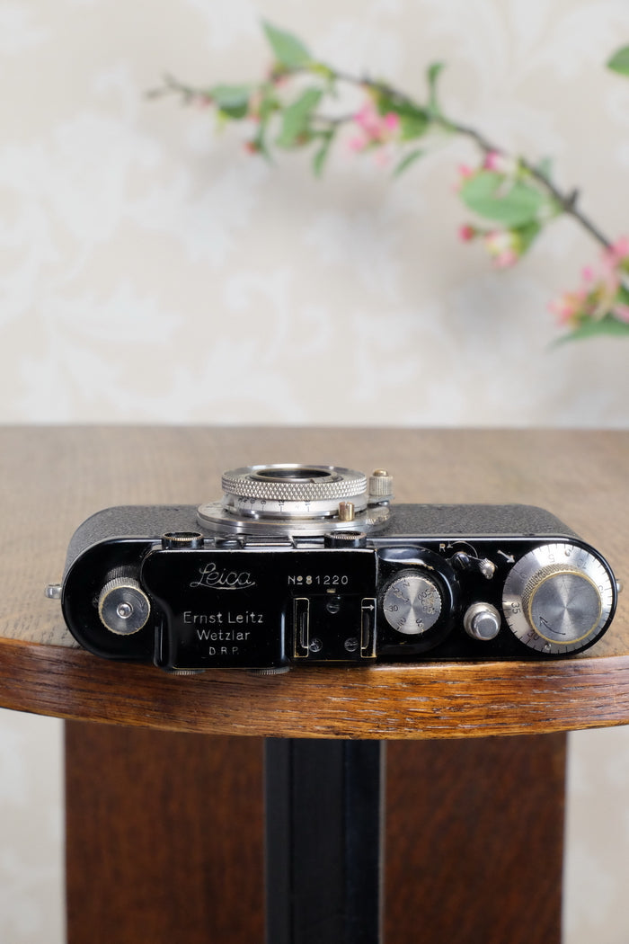 SUPERB! 1932 BLACK LEITZ LEICA II with Nickel Elmar lens. CLA'd, Freshly Serviced! - Leitz- Petrakla Classic Cameras