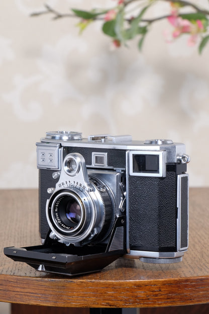 Near Mint! 1952 Zeiss Ikon Contessa 533/24 with case CLA'd, Freshly serviced!