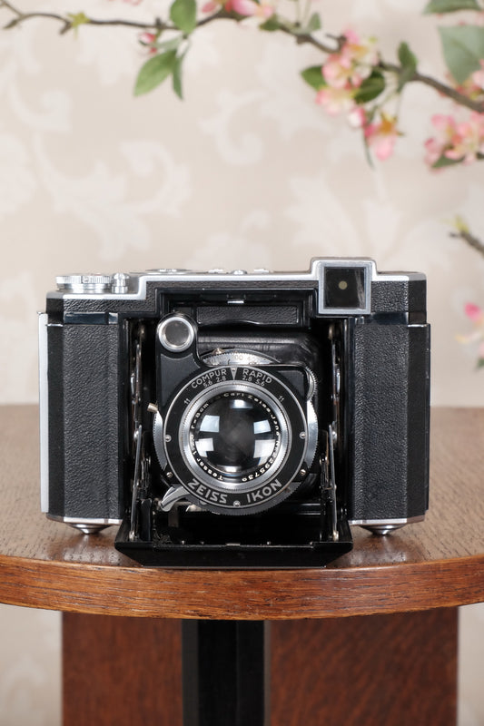 Superb! 1938 Zeiss Ikon Super Ikonta 6x6, Tessar lens, CLA'd, Freshly Serviced! - Zeiss-Ikon- Petrakla Classic Cameras