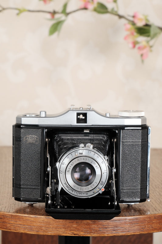 Superb, circa 1955 Zeiss-Ikon 6x6 Folding Camera, CLA'd, Freshly Serviced! - Zeiss-Ikon- Petrakla Classic Cameras