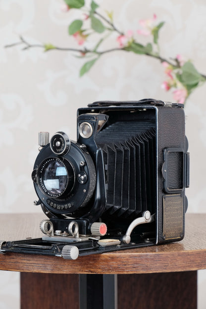 1927 Voigtlander Bergheil Camera with HELIAR LENS! Freshly serviced CLA’d - Voigtlander- Petrakla Classic Cameras