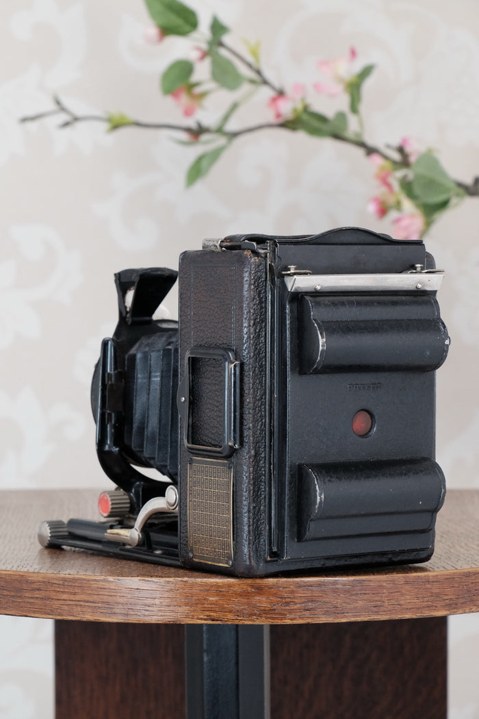 1927 Voigtlander Bergheil Camera with HELIAR LENS! Freshly serviced CLA’d - Voigtlander- Petrakla Classic Cameras