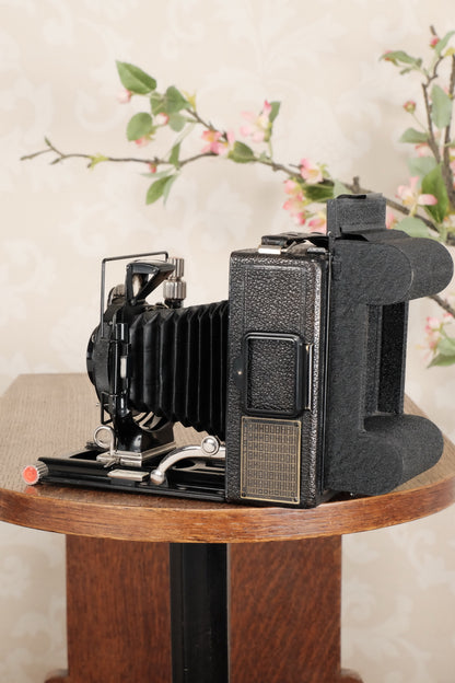 1928 Voigtlander Bergheil Camera with HELIAR LENS! Freshly serviced CLA’d - Voigtlander- Petrakla Classic Cameras