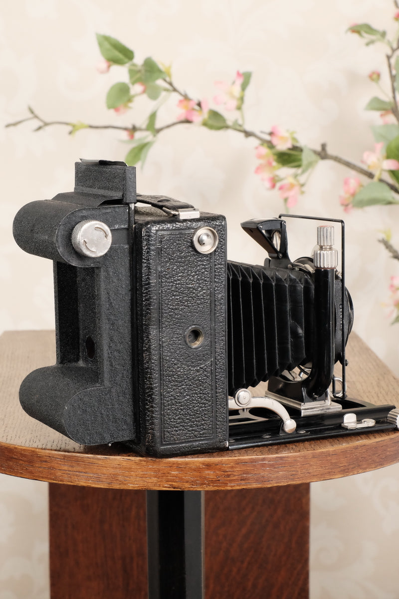 1928 Voigtlander Bergheil Camera with HELIAR LENS! Freshly serviced CLA’d - Voigtlander- Petrakla Classic Cameras