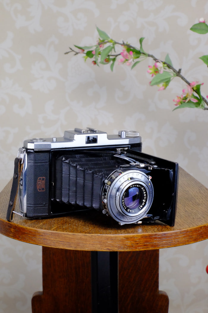 Excellent! 1955 6x9 Zeiss-Ikon Nettar, CLA'd, Freshly Serviced! - Zeiss-Ikon- Petrakla Classic Cameras