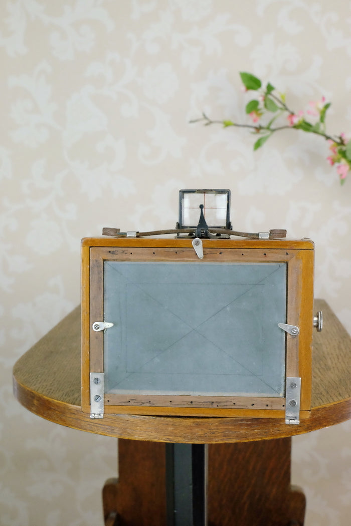 1902 Gaertig & Thiemann Wooden Camera complete with lens & film holders - Gaertig & Thiemann- Petrakla Classic Cameras